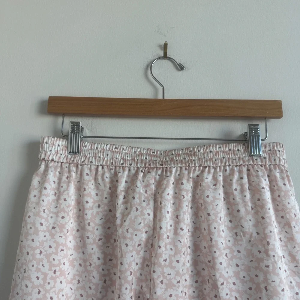 Barefoot Dreams Rose Mist Ditsy Floral Washed Satin Pajama Shorts‎ Size
